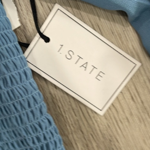 1.State blouse - Picture 3 of 4